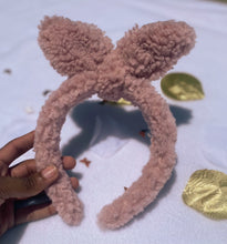 Load image into Gallery viewer, Miss Bunny 🎋
